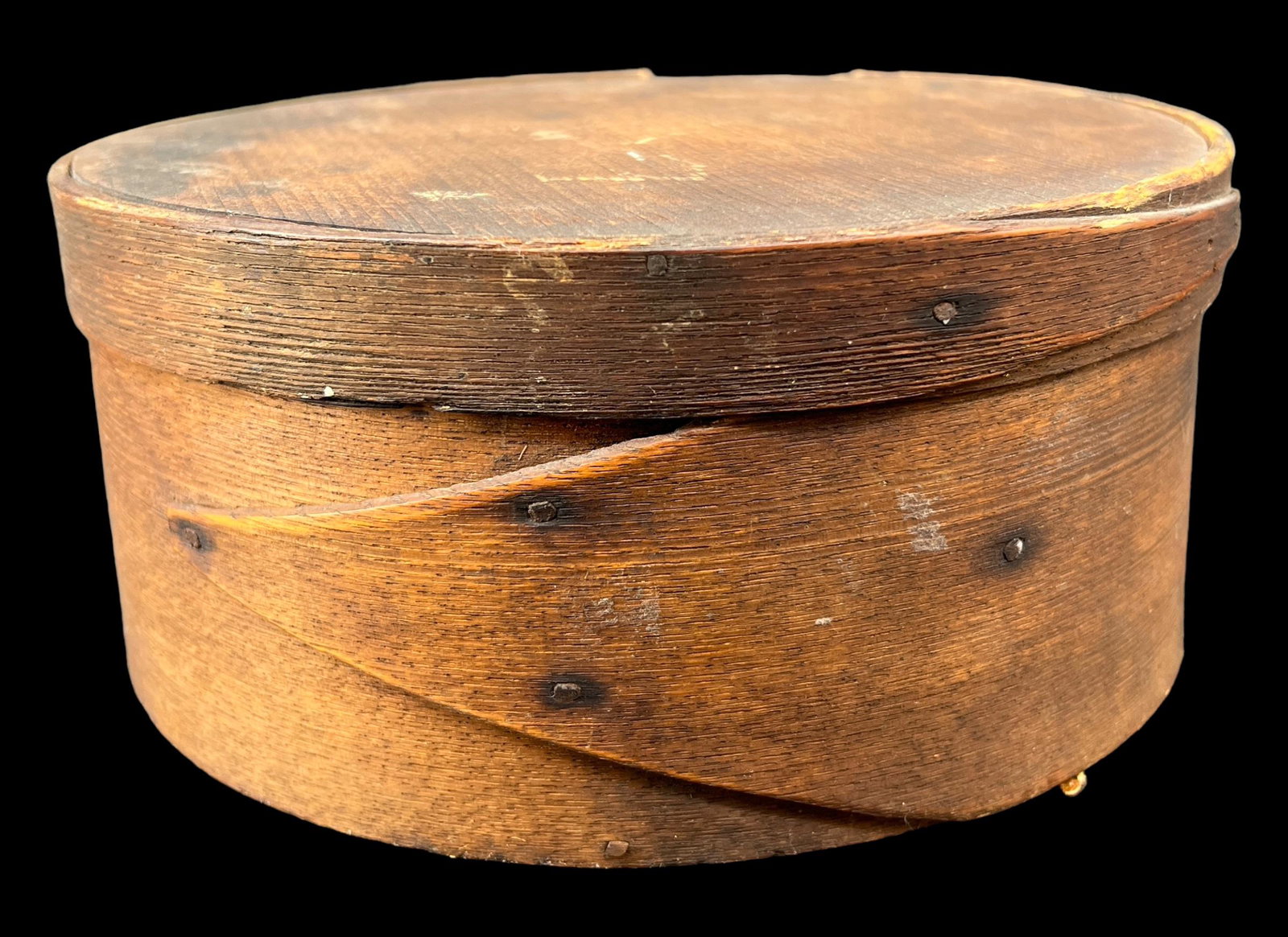 Antique Primitive Wooden Shaker Pantry Box: Antique Primitive Lidded Wooden Shaker Pantry Box. Not painted. Made of wood. Bentwood. Size: 3.66" x 8". Folk art.