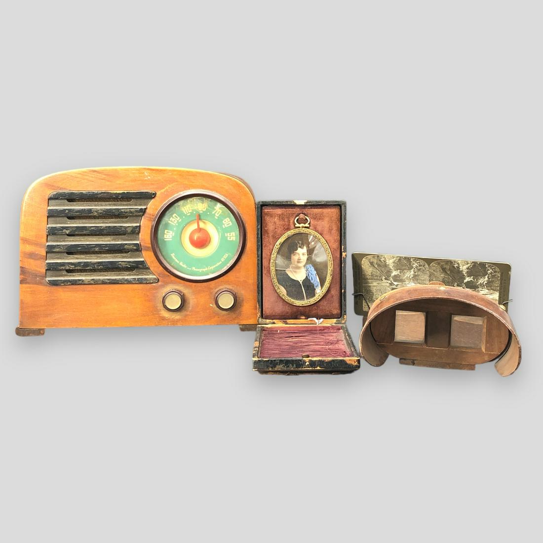 Vintage 3 Piece Miscellaneous Lot w/ Radio (1 of 8)
