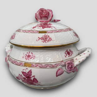 Vintage Herend 'Chinese Bouquet Apponyi' Handled + Covered Dish: Antique Herend 'Chinese Bouquet Apponyi' Handled Covered Dish or soup tureen. Signed on bottom.