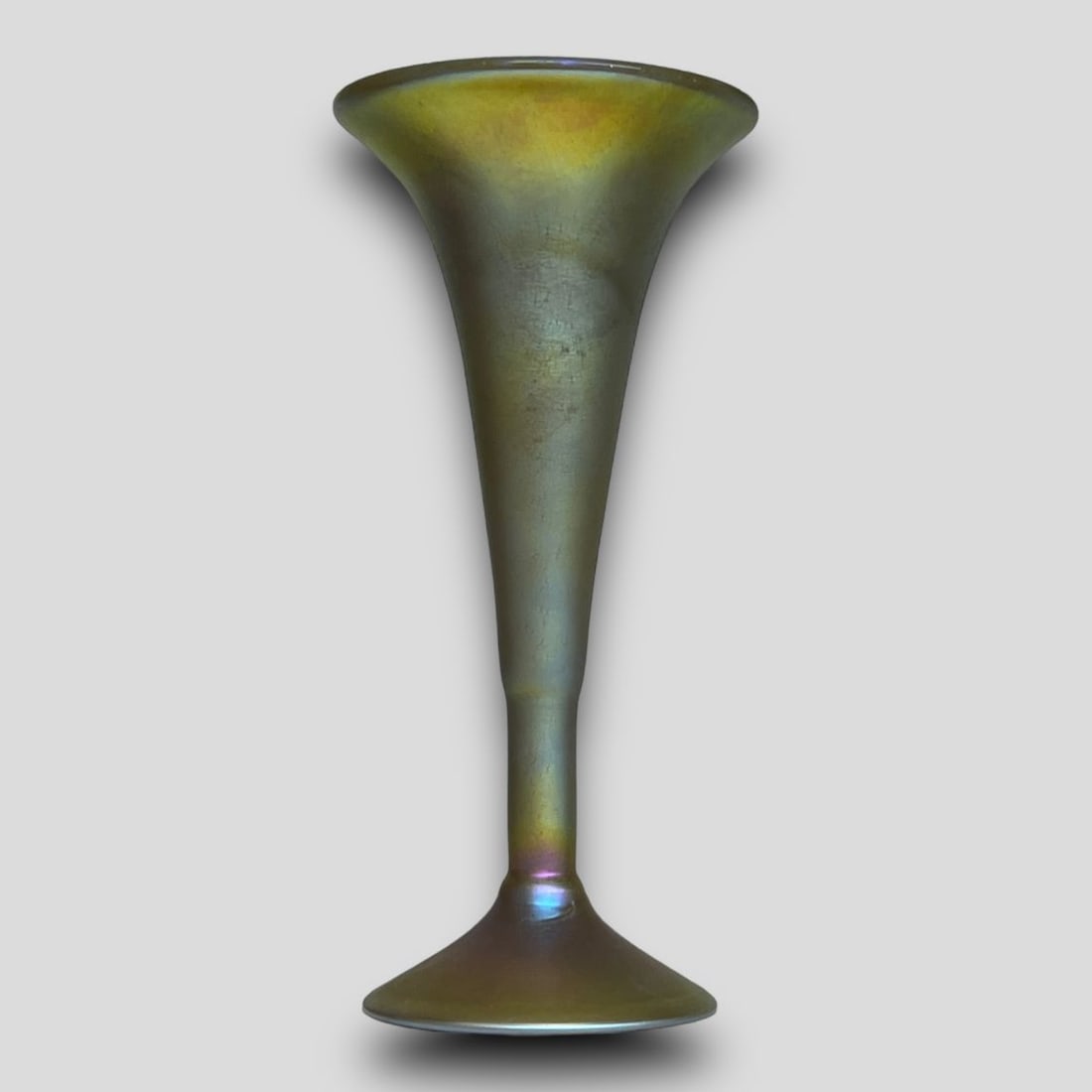 Vintage Carl Radke Phoenix Studios Iridescent Art Glass Vase (1 of 6)