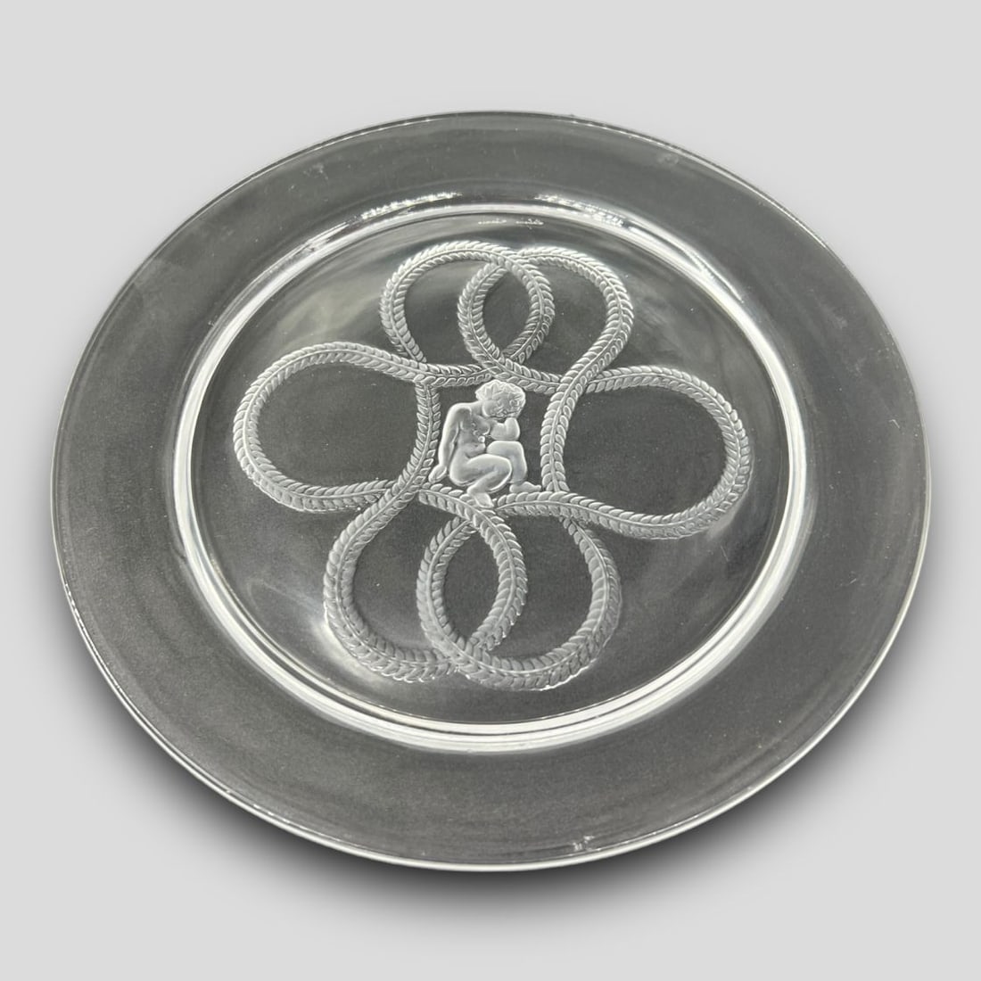 Antique Lalique France Frosted Glass 'Intaglio Cherub' Plate: Antique Lalique France Frosted Glass 'Intaglio Cherub' Plate. No chips or cracks. Signed on the base.