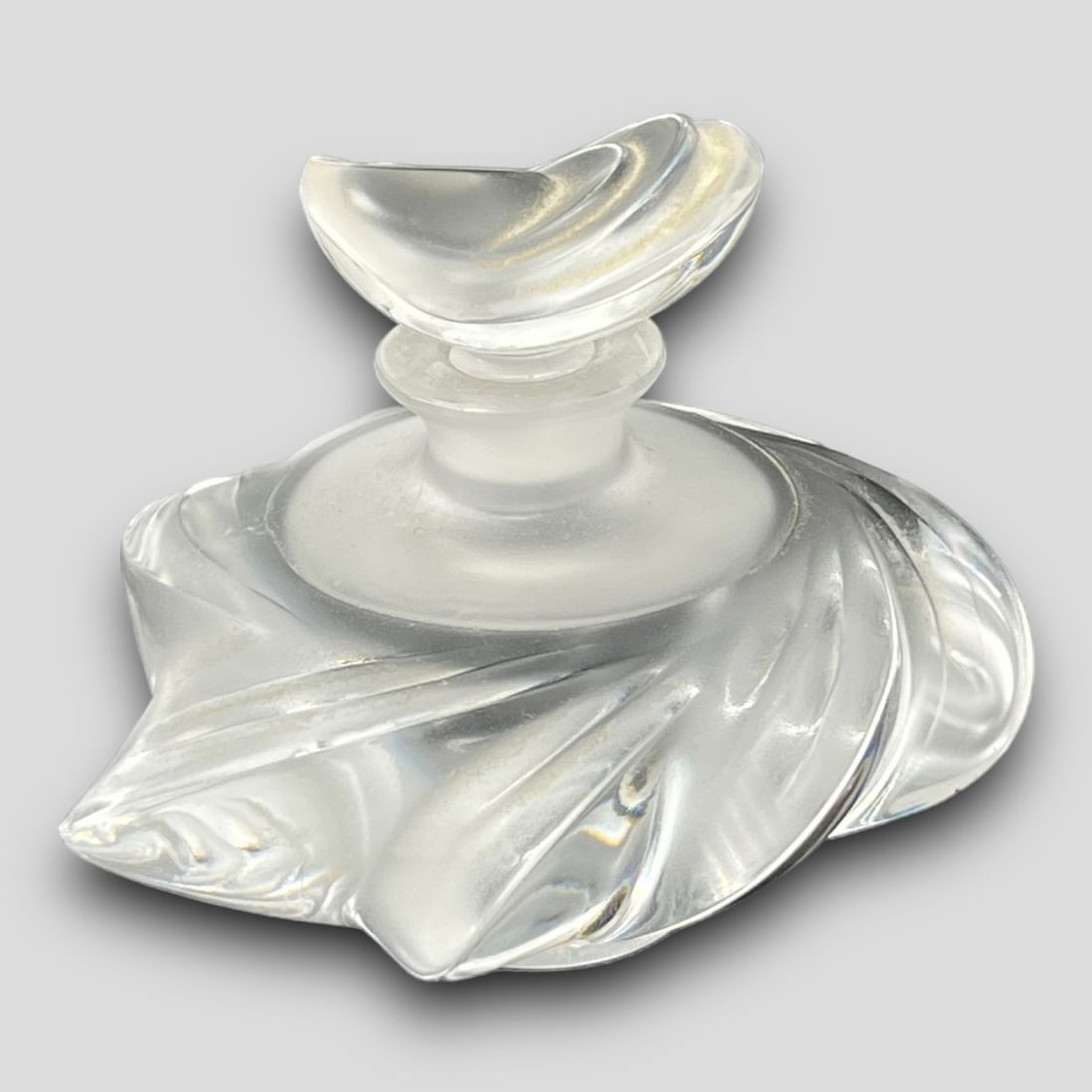 Antique Lalique France 'Samoa' Crystal Glass Perfume Decanter: Antique Lalique France 'Samoa' Crystal Glass Perfume Decanter. No chips or cracks. Signed on the base.