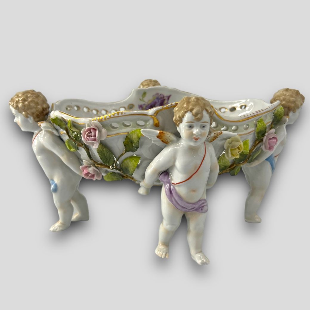 Antique Schierhotz German Porcelain Putti Reticulated Gilt Floral Tray: Antique Schierhotz German Porcelain Putti Reticulated Gilt Floral Tray. Signed on the bottom; Schierhotz Germany 1021. Approximate size: 4.5'' x 9.5'' x 6.5''