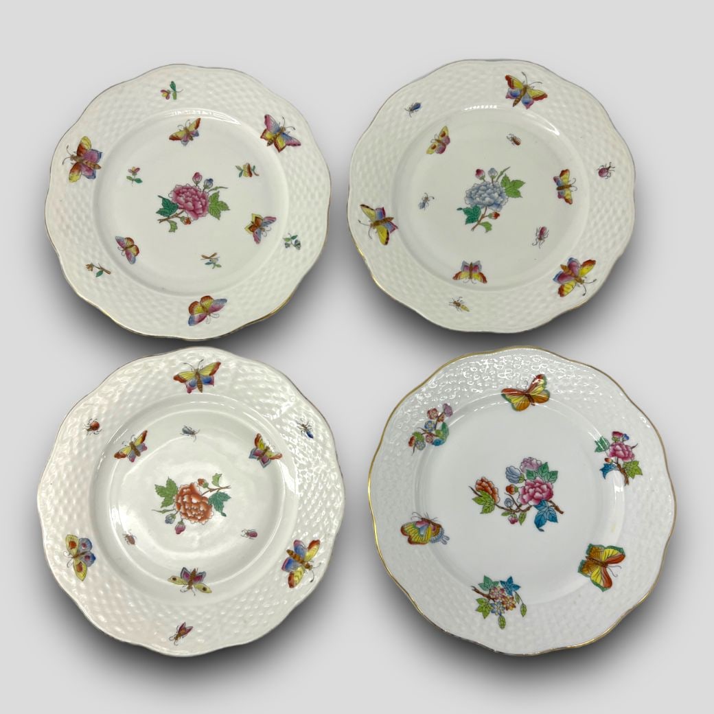 Lot of 4 Antique Herend Hungary 'Queen Victoria' Porcelain Plates (1 of 8)