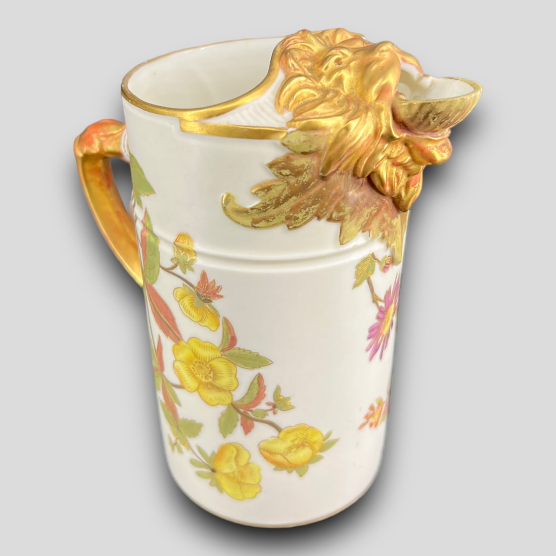 Royal Worcester Circa 1887 Porcelain Lions Mask Spout & Claw Foot Handle (1 of 5)