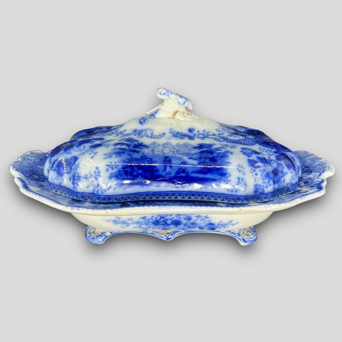 Antique English Flow Blue Porcelain Covered Vegetable Bowl Flower Top (1 of 6)