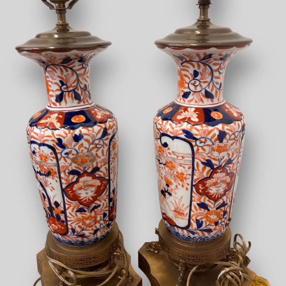 Pair of Japanese Imari  Porcelain Table Lamps (1 of 8)