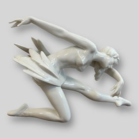 Hutschenreuther Germany The Dying Swan Ballet Dancer Ballerina Porcelain Figurine G. Granget