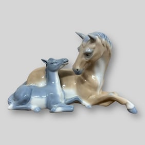 1985 The Franklin Mint Tenderness Horse With Foal Porcelain Figurine By Paul Ipsen