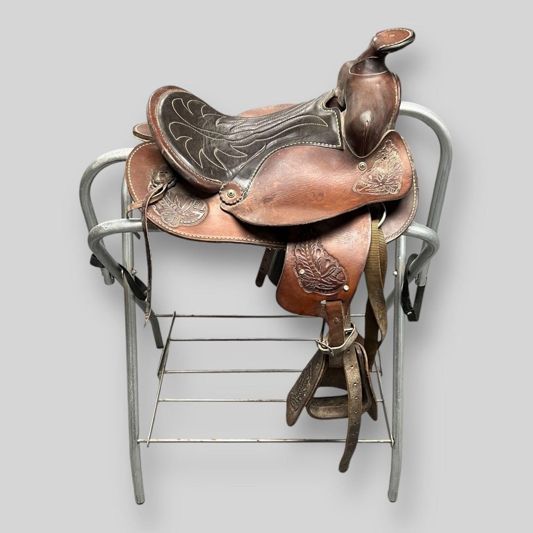 Vintage Tooled Leather Horse Riding Saddle (1 of 6)