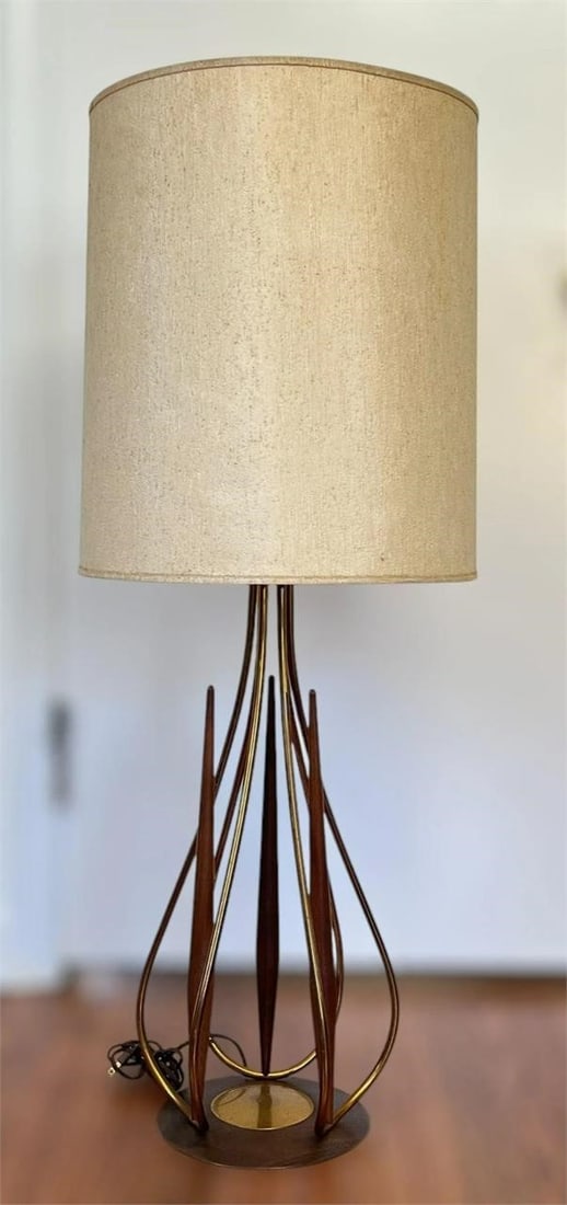 Vintage Mid Century Modern Walnut & Brass Lamp (1 of 10)