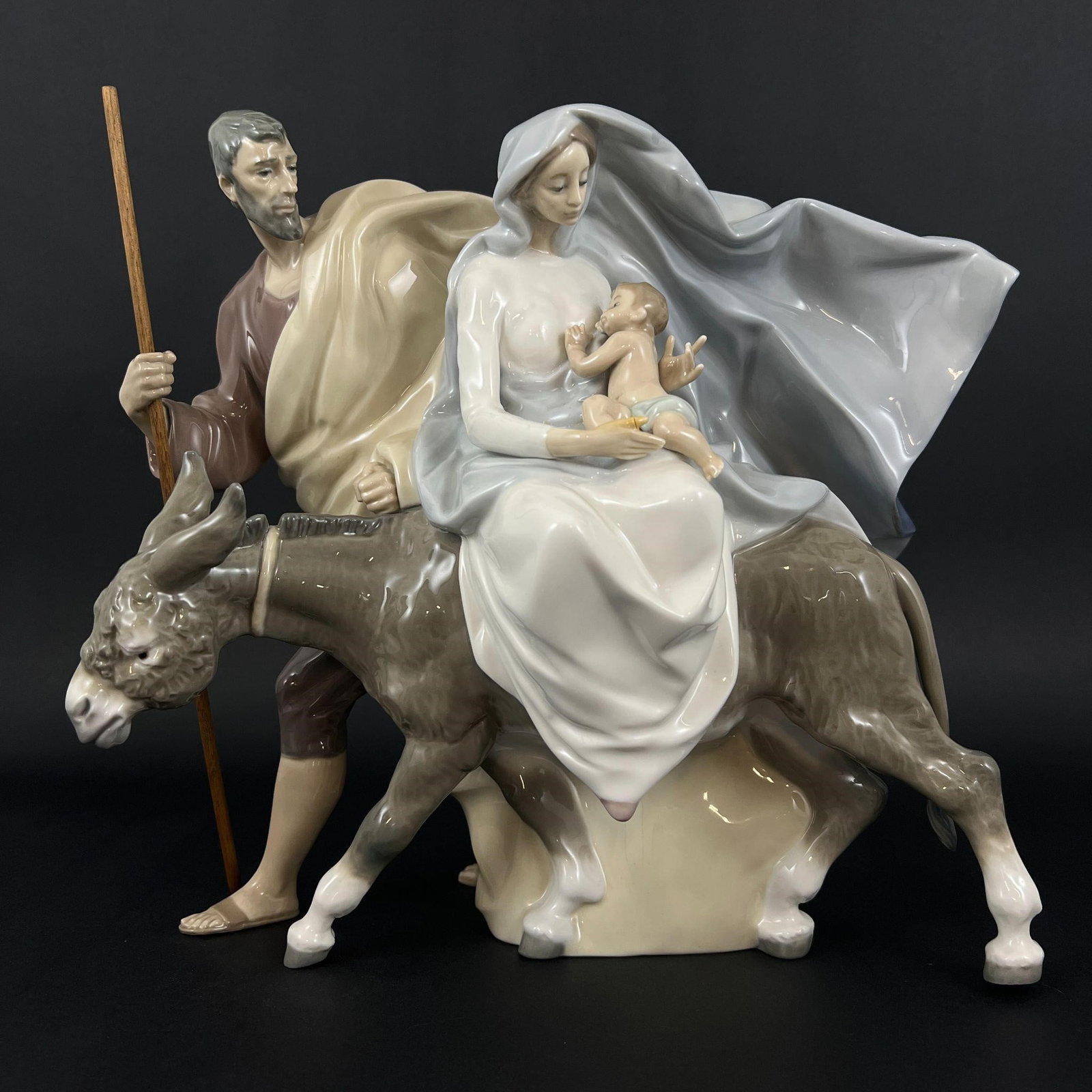 Lladro Spain 1610 Flight to Egypt Porcelain Figure (1 of 10)