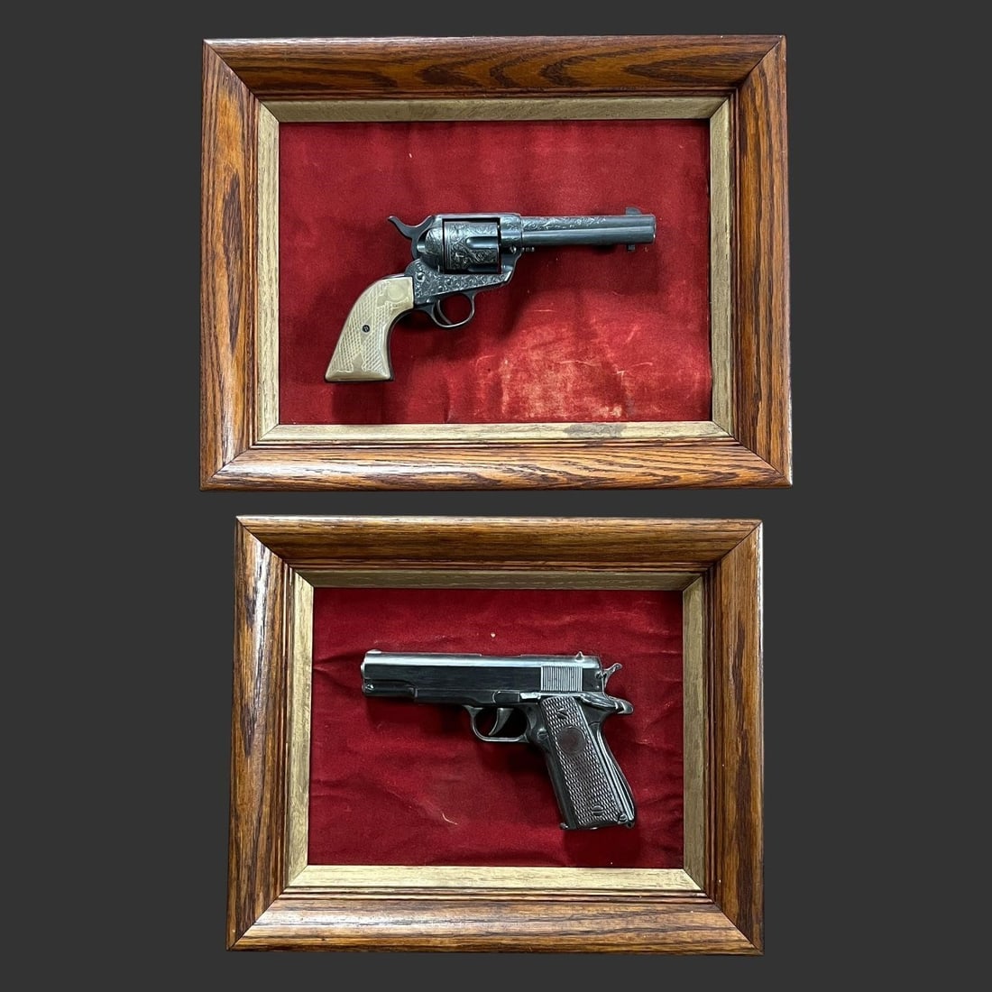 Lot 2 Framed Colt Non-Firing Replica Toy Pistols (1 of 4)