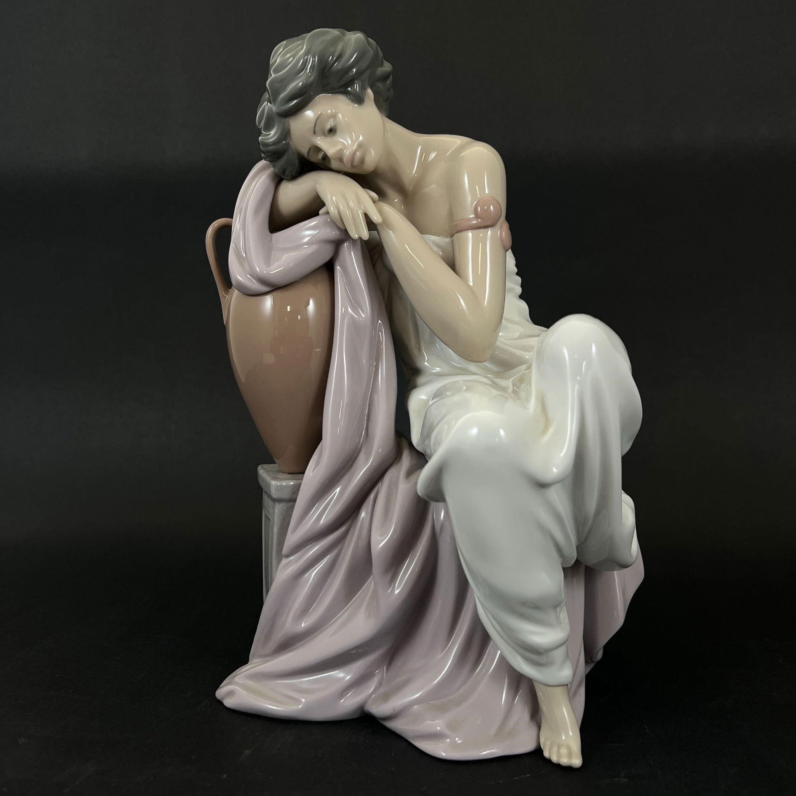 リヤドロ 6313 ロスト・イン・ドリームス Lladro 6313 LOST IN DREAMS Pricing and Reference Guide