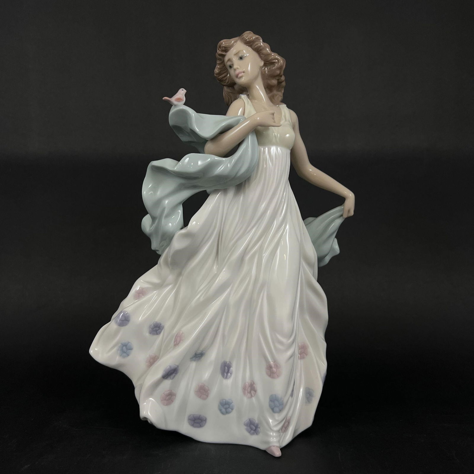 Lladro Summer Serenade #6193 Porcelain Figurine (1 of 8)