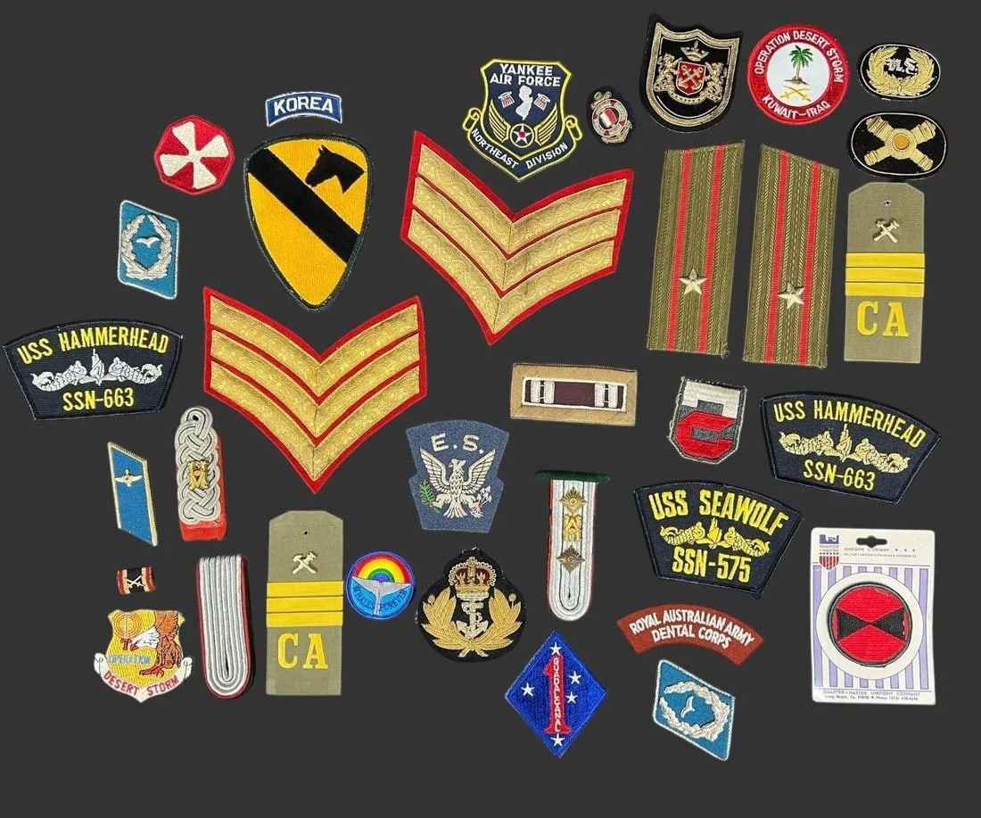 Lot of 34 Vintage Various War Patches Insignia (1 of 6)
