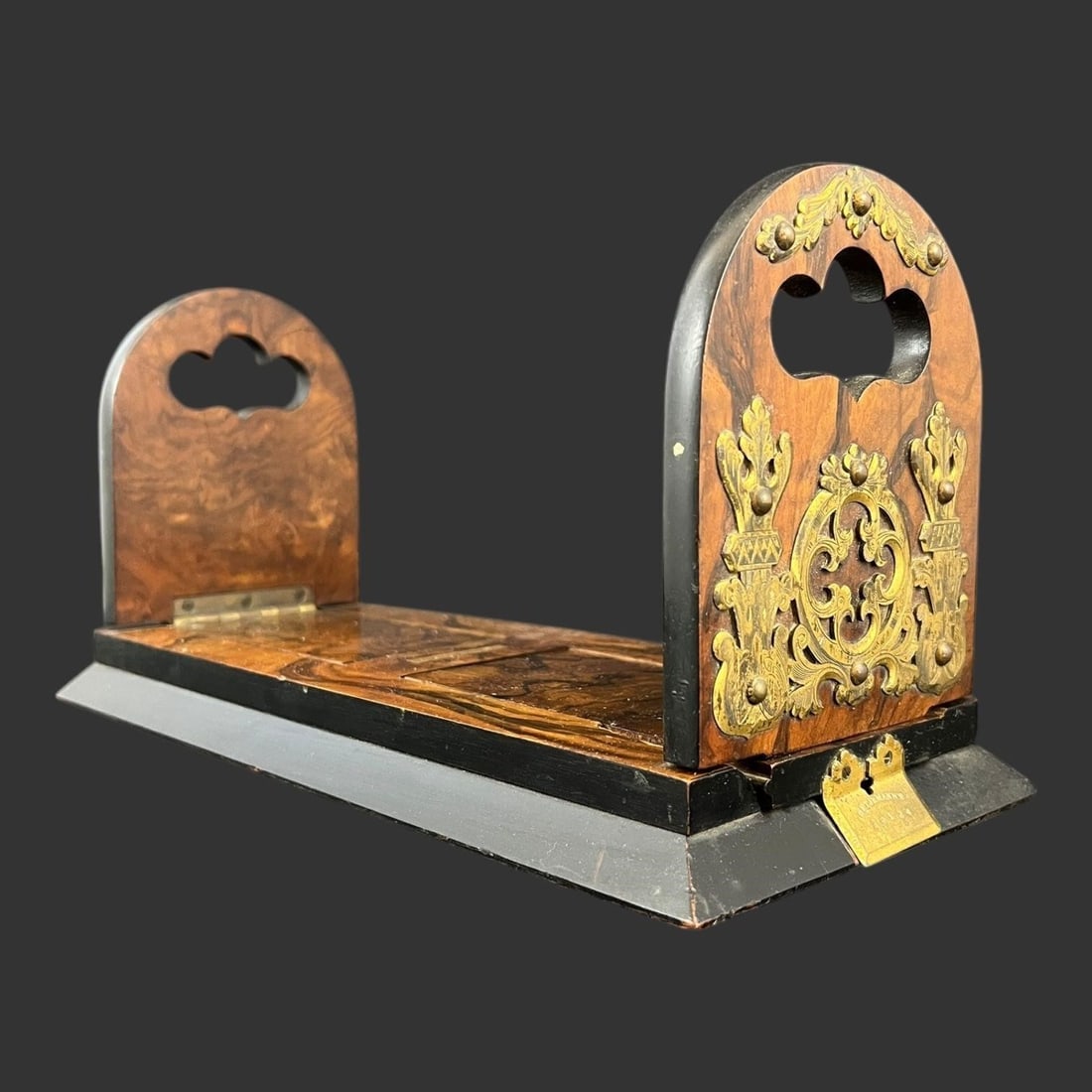 Betjeman's Extending Closing Book Slide Bookends (1 of 11)