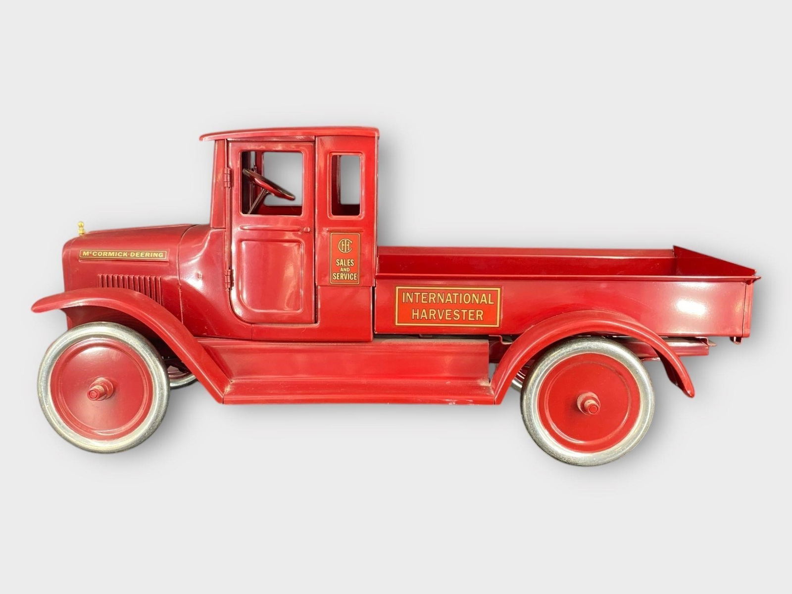 McCormick-Deering Sales & Service Toy Truck 23 in. (1 of 6)