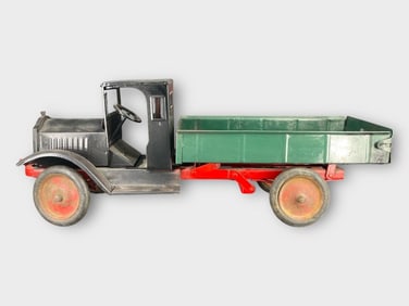 Keystone Dump Truck Pressed Steel Toy 24 in.