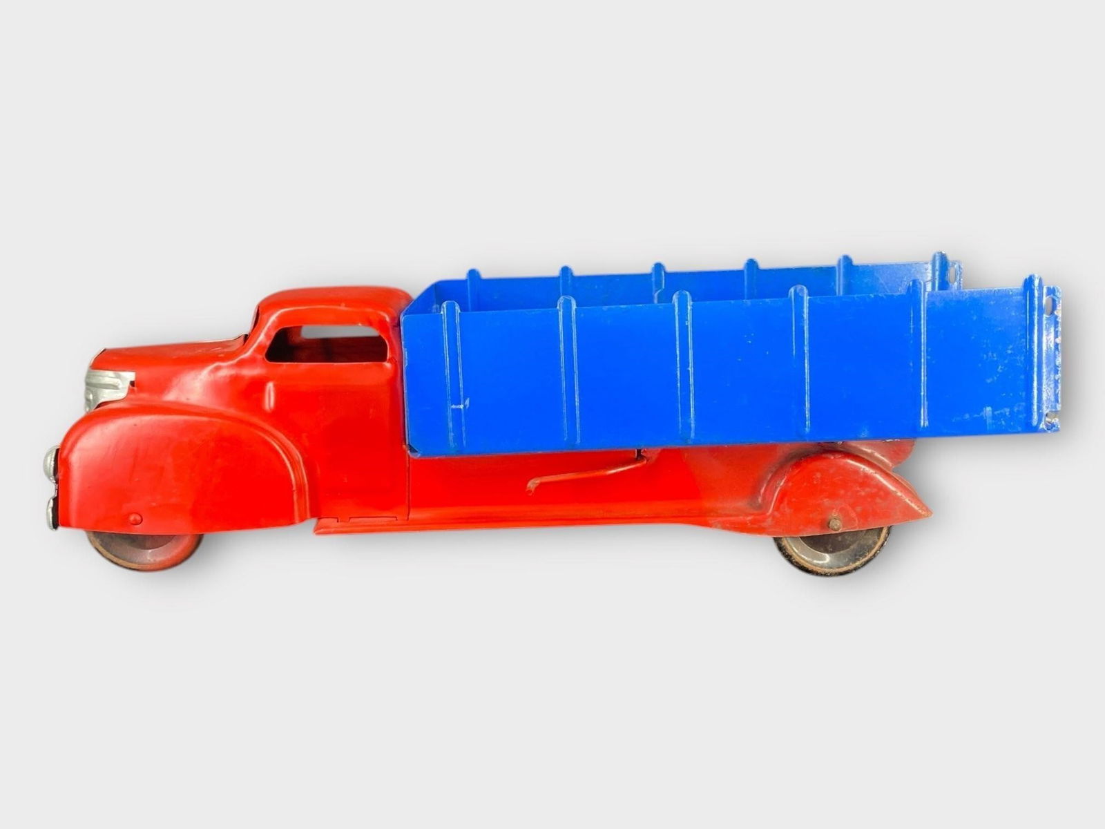 1930s Marx Red & Blue Pressed Steel Dump Truck (1 of 6)