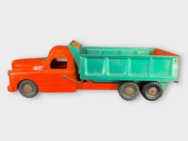 Structo Pressed Steel Hydraulic Dump Truck