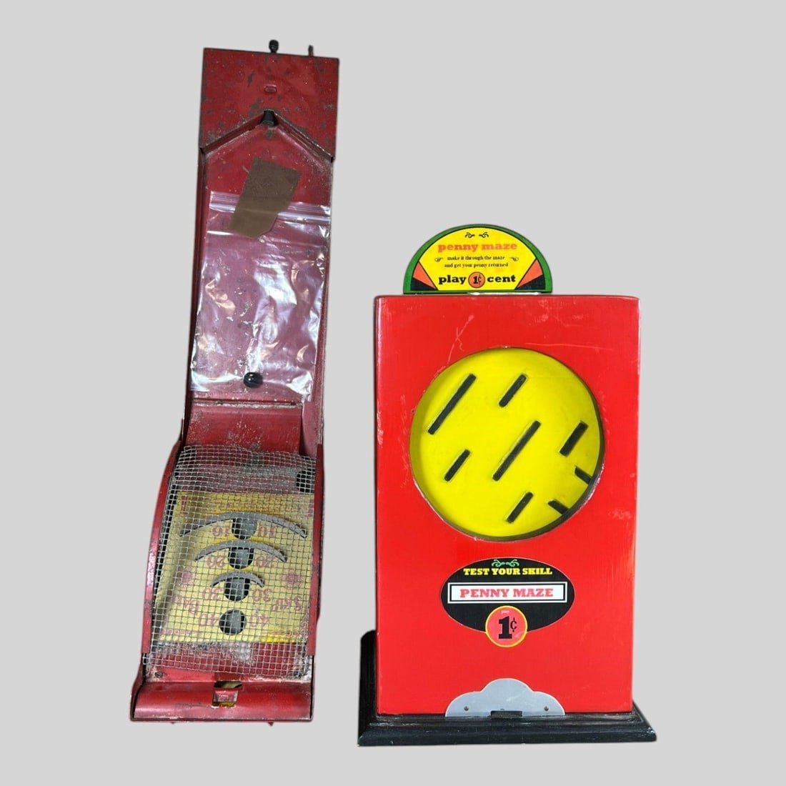 Lot of 2 Vintage Games (1 of 7)