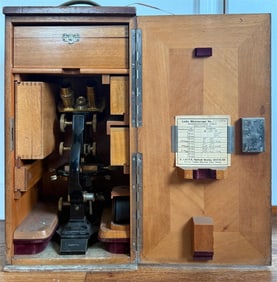 Ernst Letiz Wetzlar Microscope with OG Wooden Box