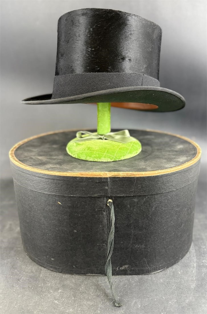 Salisbury-Jacobsen Newark Size 7 1/8 Hat & Box (1 of 11)