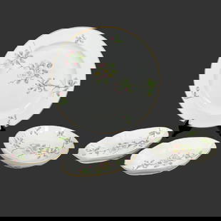 Lot of 4 Royal Copenhagen Porcelain Floral Dishes: Lot of 4 Royal Copenhagen Porcelain Floral Dishes. Floral design. Approx. Biggest serving plate diameter (in):14, Approx. height: 1.75. Buyer pays shipping cost. We provide in-house shipping for most