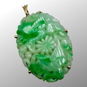 14K Yellow Gold Chinese Green Jade Pendant