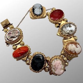Antique 14K Yellow Gold Cameo Link Chain Bracelet