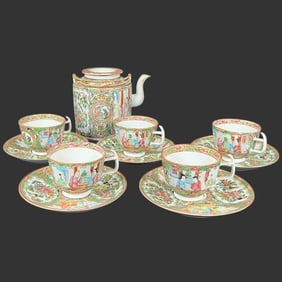 Lot of 5 Chinese Porcelain Rose Medallion Pieces