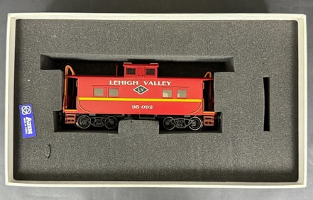 Overland Models, Inc. LV Steel Caboose Train