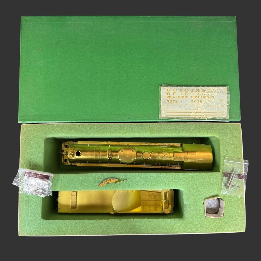 Overland Models, Inc. Reading 'T-1' 4-8-4 Train (1 of 13)