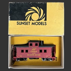 Sunset Models L&HR Woodside Caboose Train