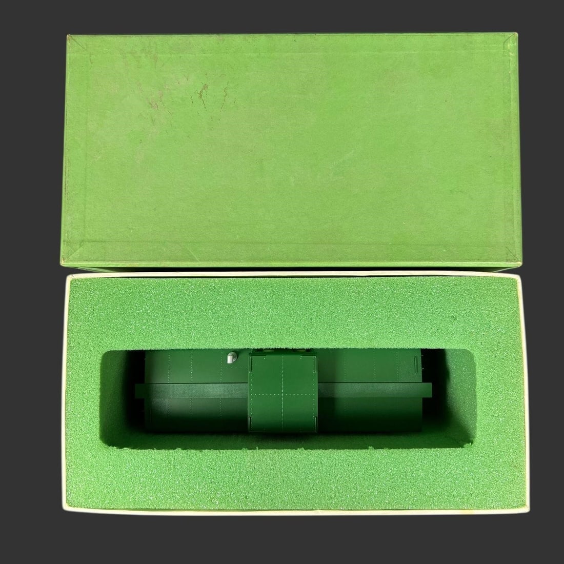 Overland Models, Inc. Reading Steel Caboose Train (1 of 8)