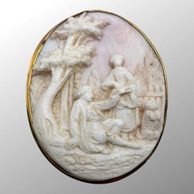 Antique 18K Yellow Gold Coral Cameo Brooch/Pin