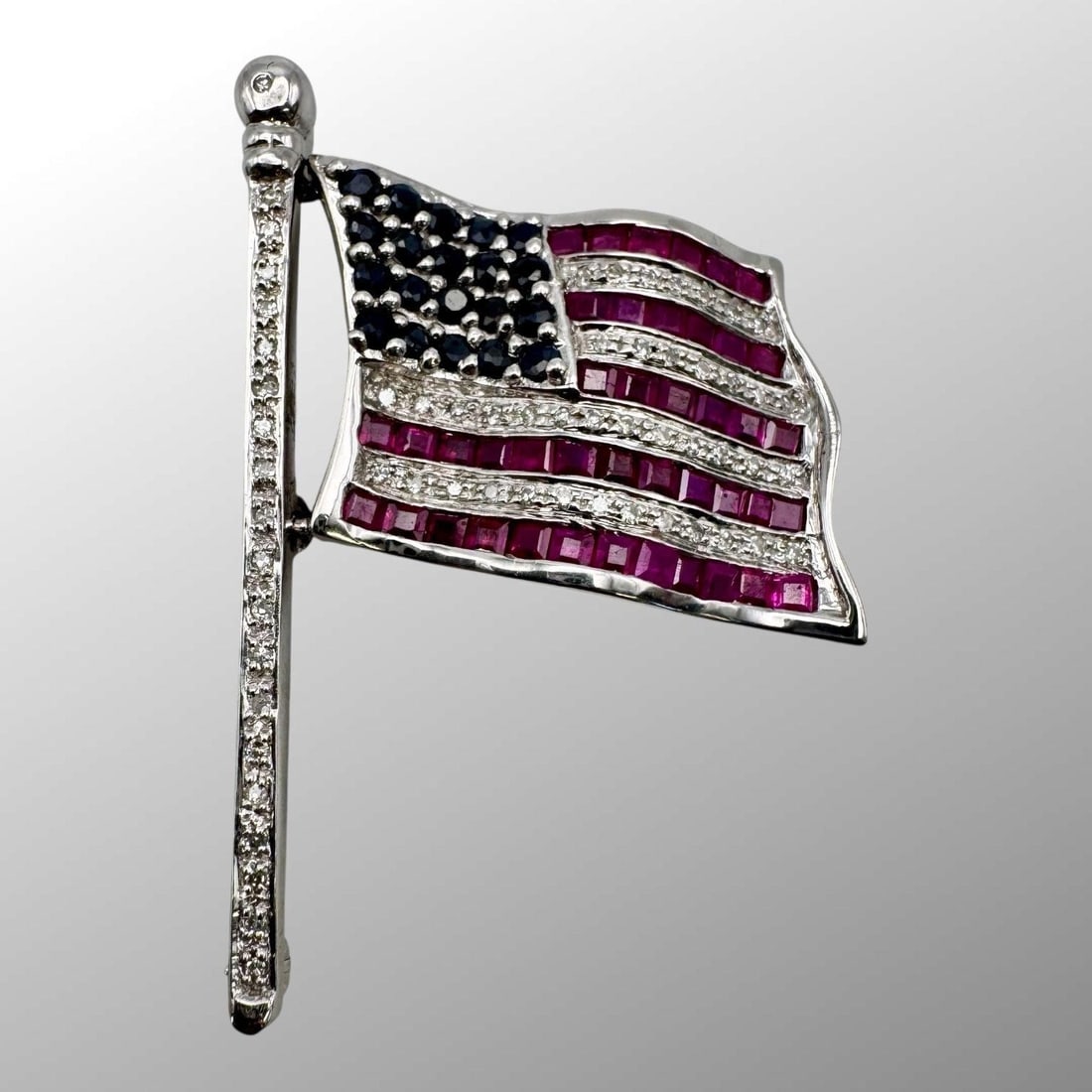 14K Gold Diamond, Ruby, Sapphire USA Flag Brooch (1 of 6)