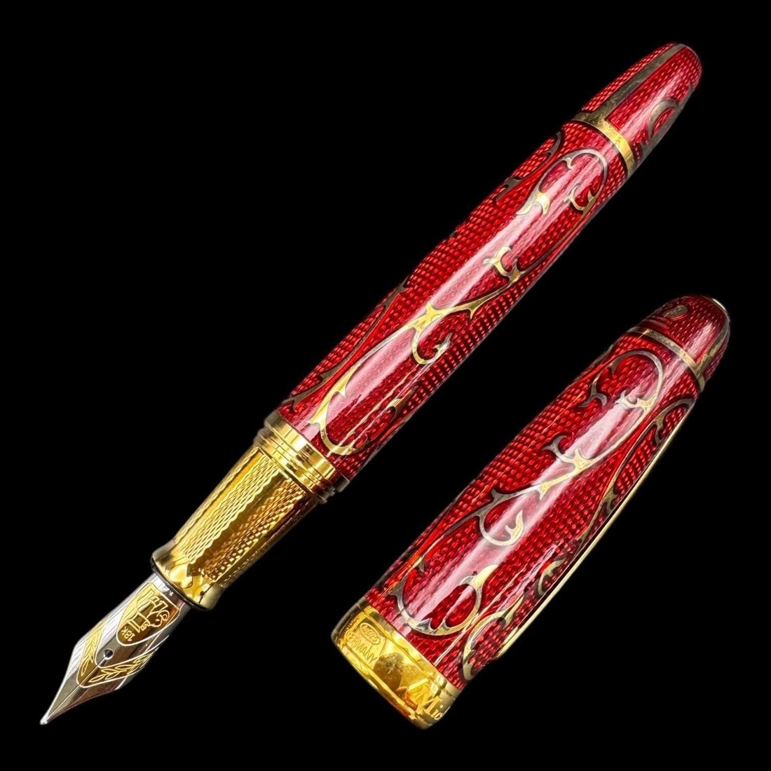 Michel Perchin Red Ribbed Faberge 18K Fountain Pen (1 of 8)