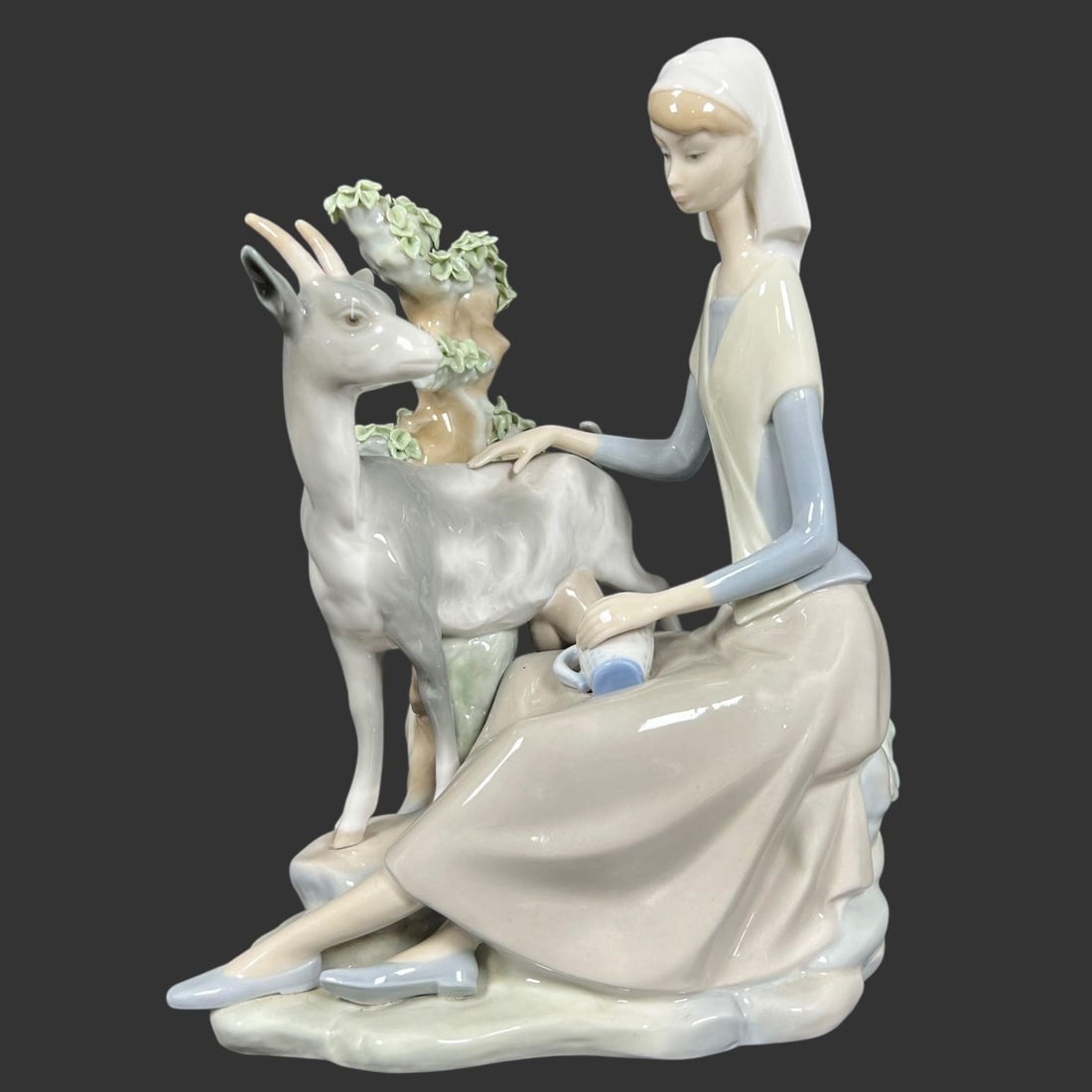 Lladro Girl with Goat #1004570 Porcelain Figurine (1 of 6)