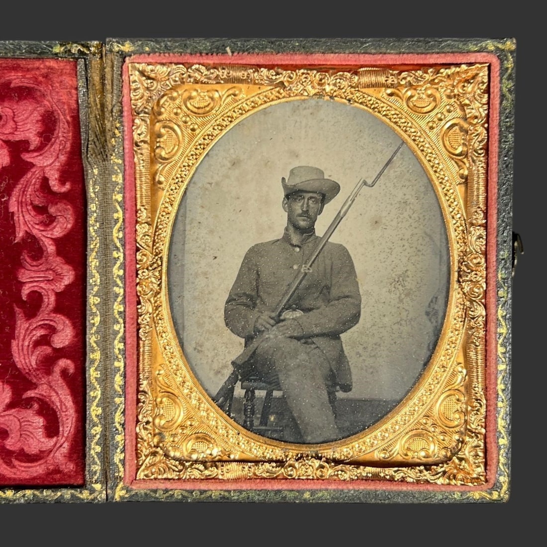 Civil War Era Daguerreotype of Armed Soldier (1 of 6)