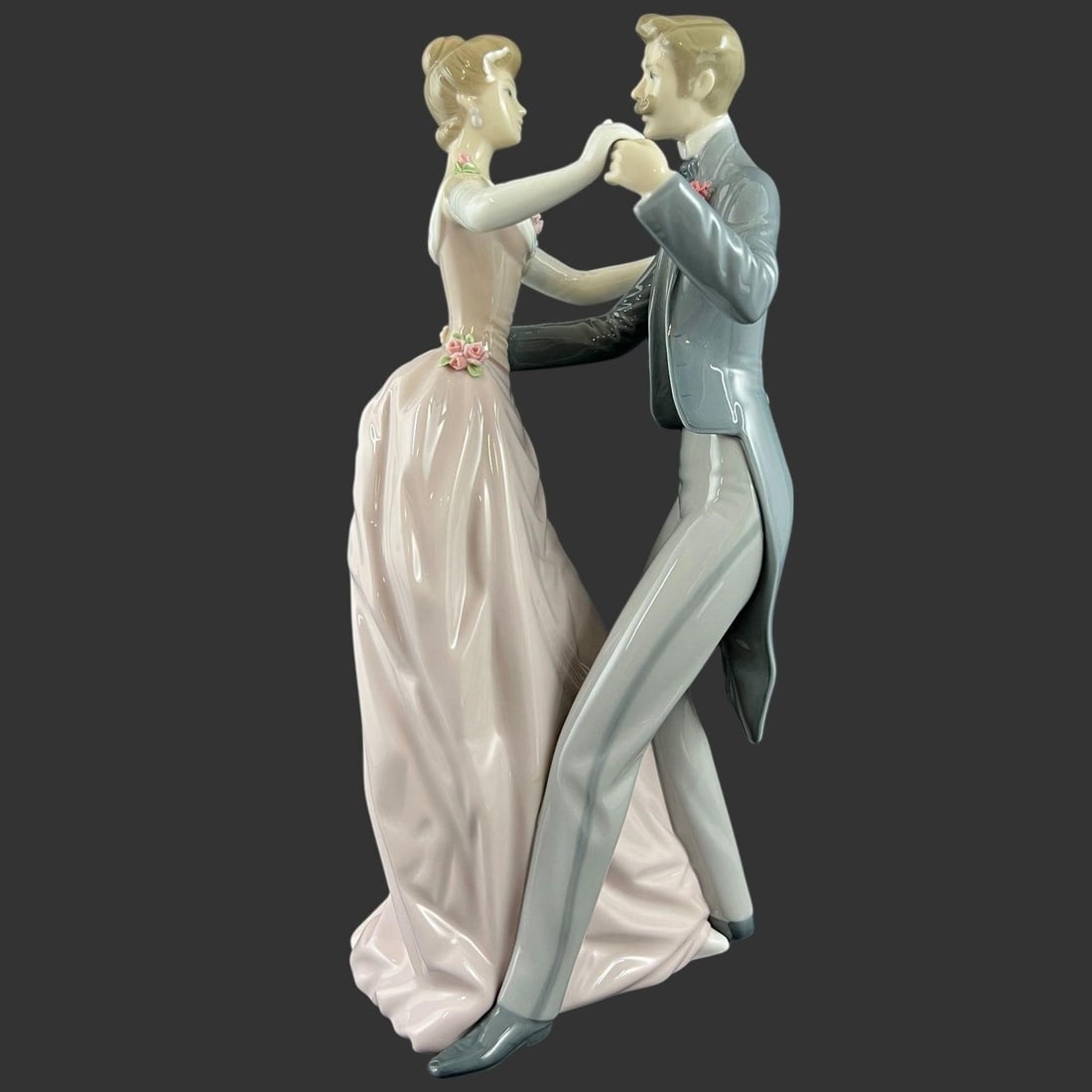 Lladro Spain Porcelain #1372 ''Anniversary Dance (1 of 9)