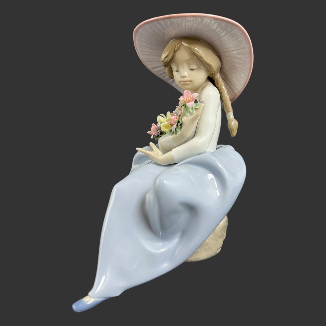 Lladro Spain Porcelain #5862 'Fragrant Bouquet' (1 of 7)