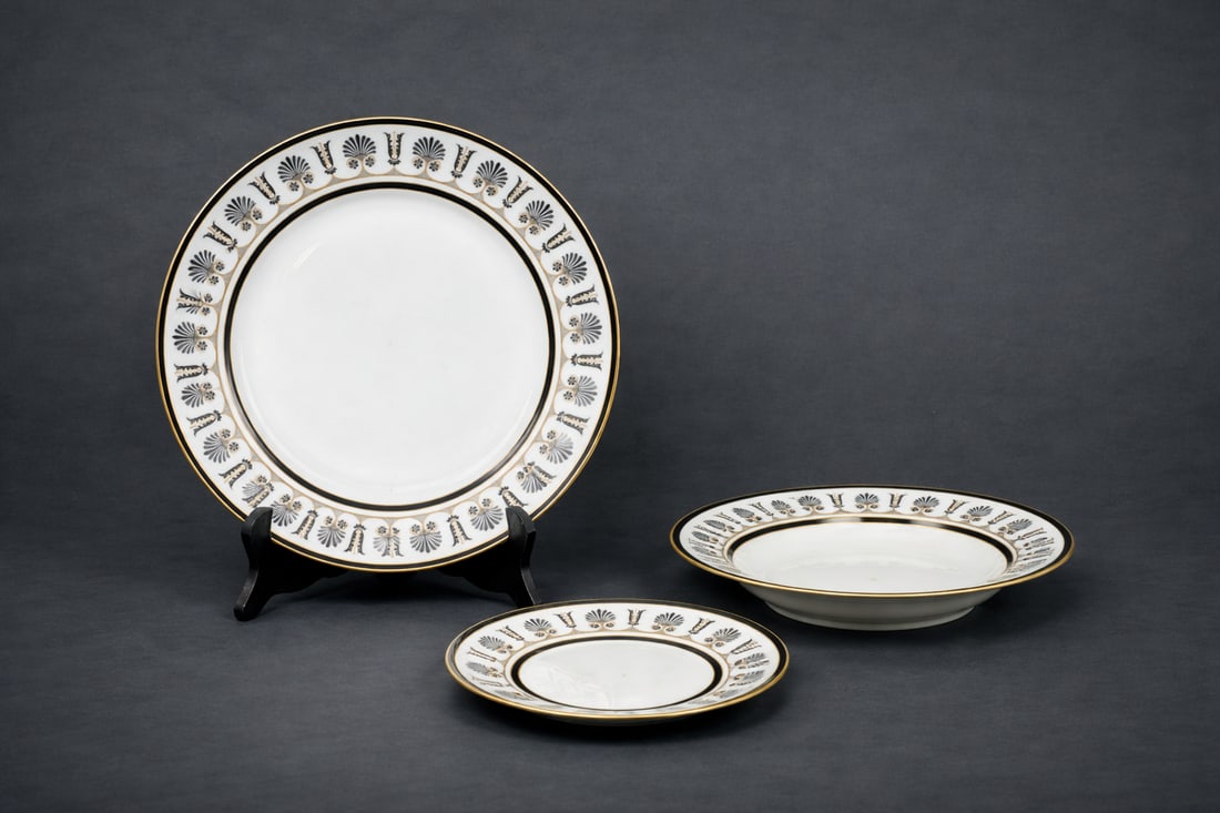Richard Ginori Palmette Nero Dinner Service - 4