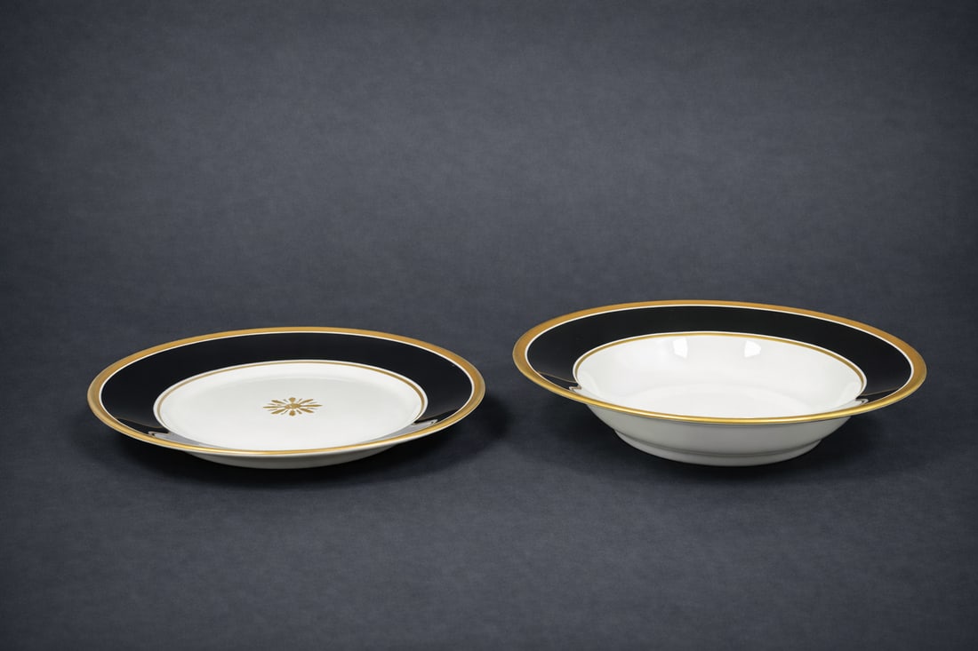 Richard Ginori Palmette Nero Dinner Service - 8