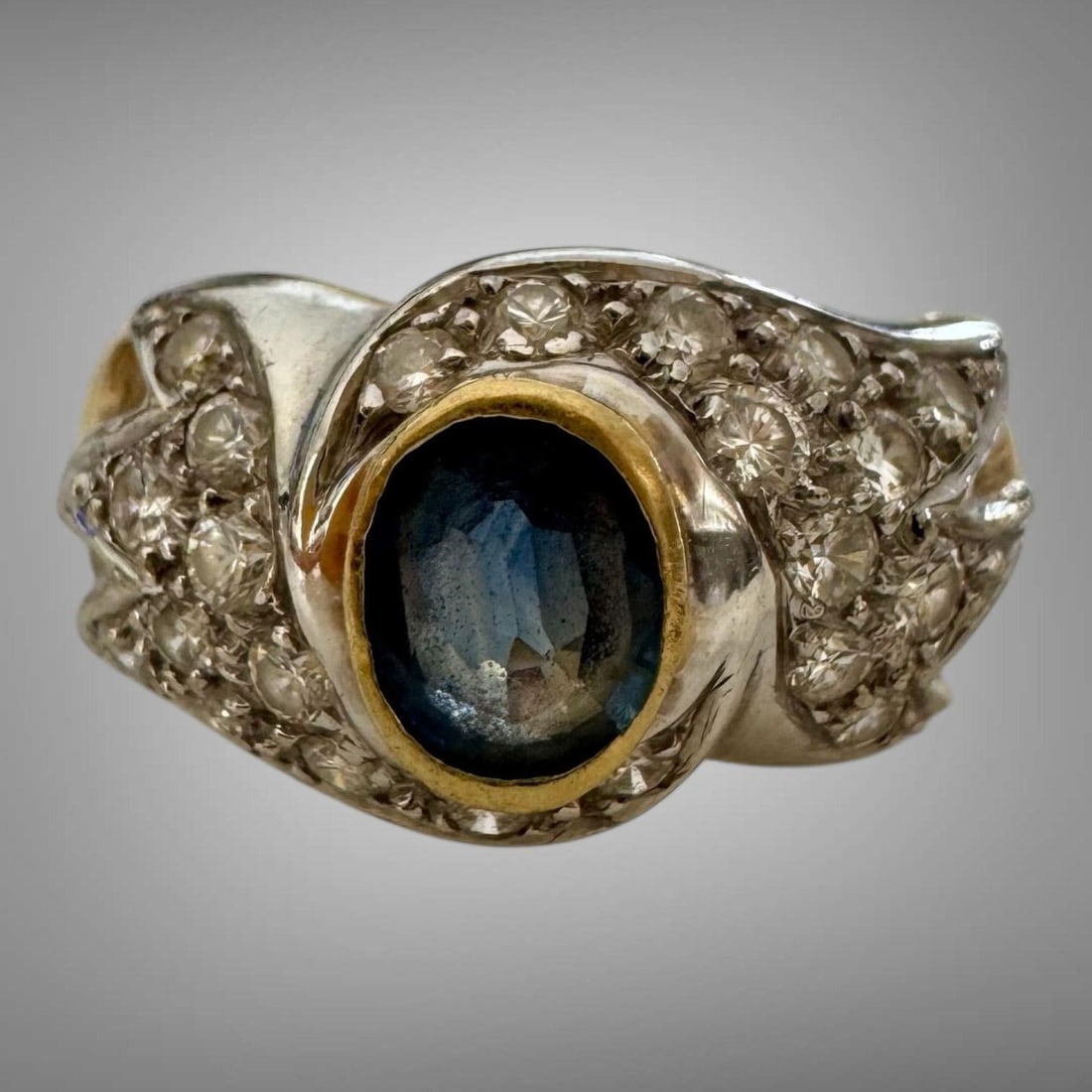 Vintage 18K Gold Sapphire Diamond Wave Ring (1 of 6)