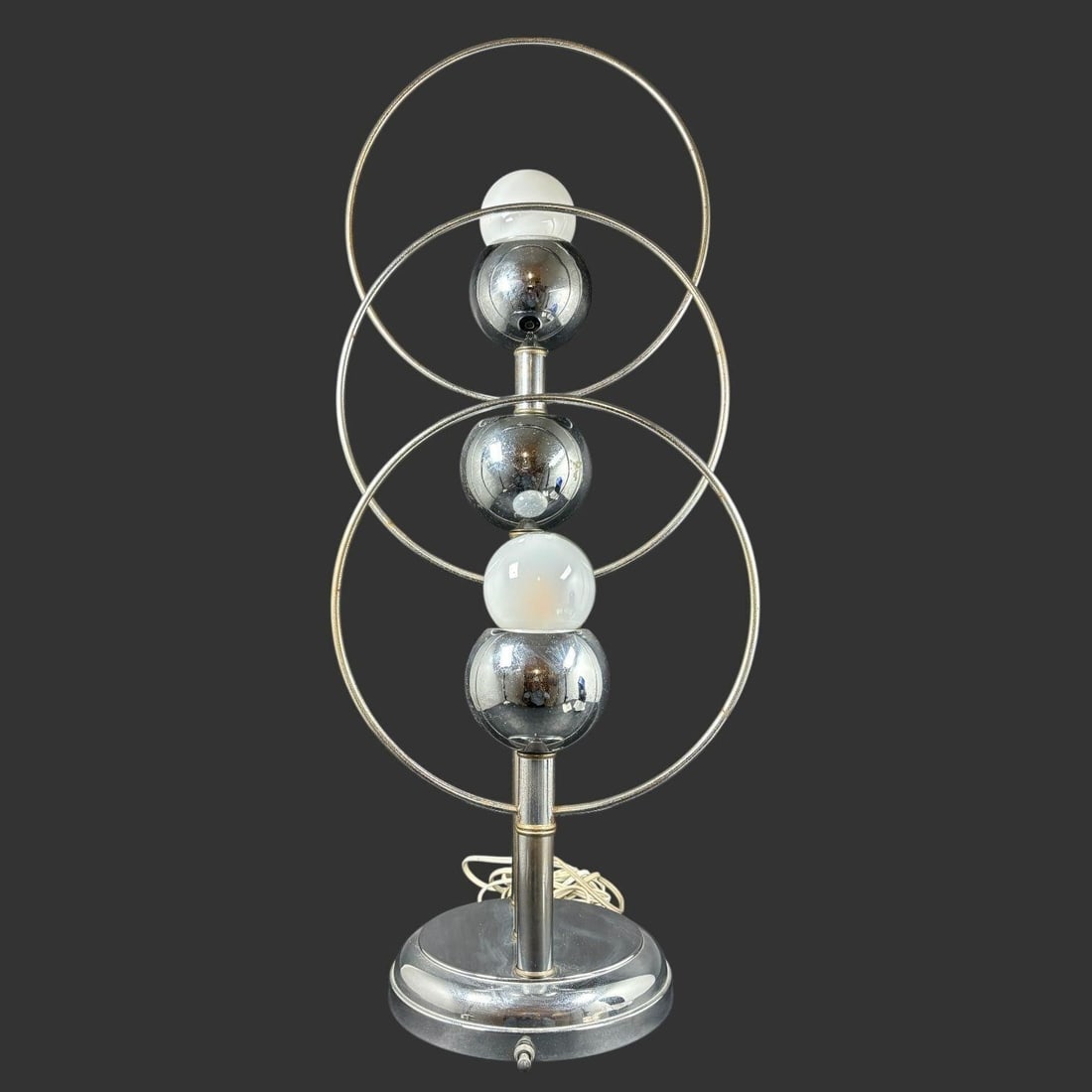 Mid-Century Modern Chrome Atomic Table Lamp (1 of 4)