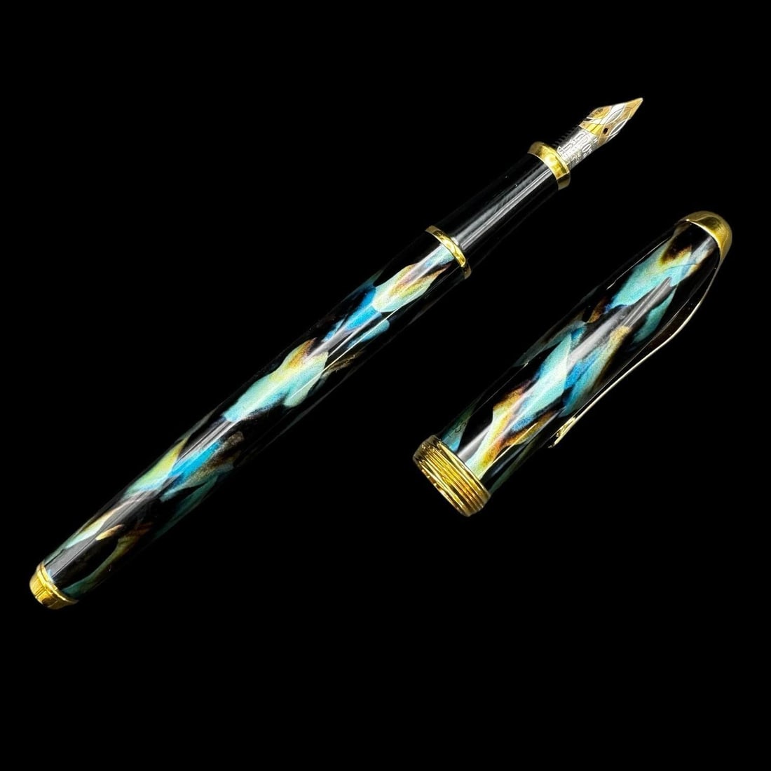 Cross Pinnacle Peacock 18k Fountain Pen (1 of 7)