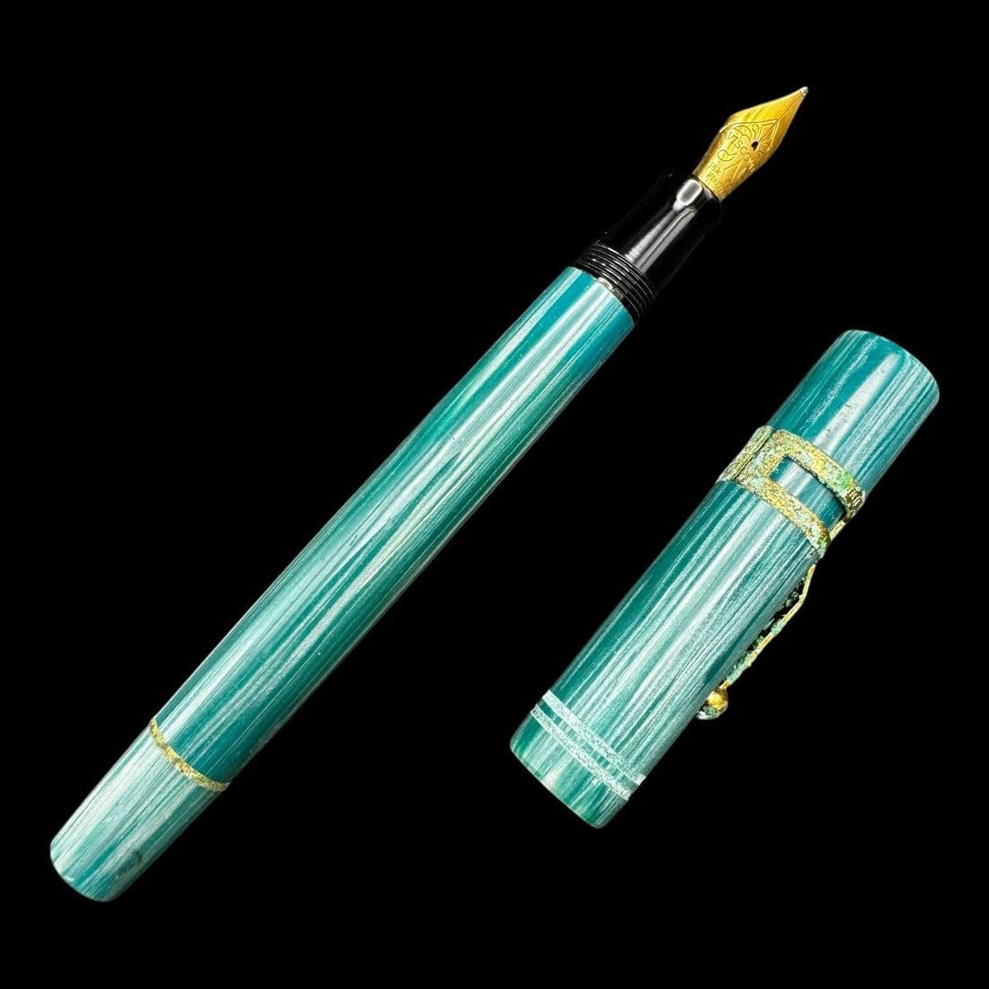 Visconti Caravels Nina 18k Fountain Pen (1 of 5)