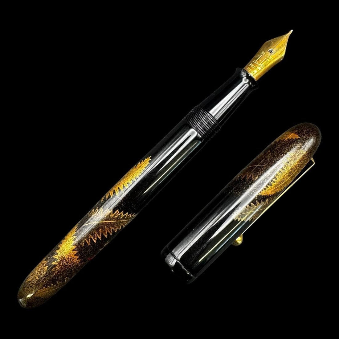 Dunhill Namiki Yukari Maki-e 18k Fountain Pen (1 of 4)